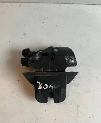 Audi A4 S4 B7 8E 8H Tailgate/trunk/boot lock/catch/latch 8P4827505B