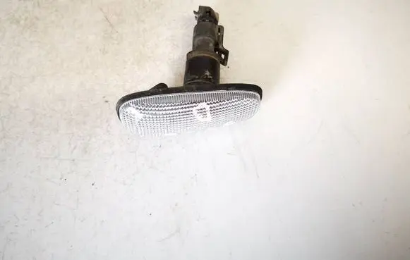 Opel Zafira A Front fender indicator light 