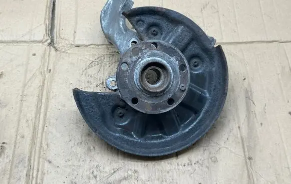 Skoda Octavia Mk3 (5E) Rear wheel hub 5Q0505436J