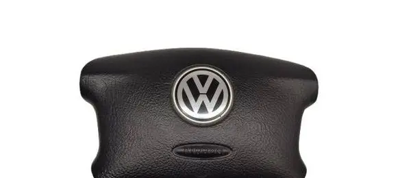 Steering wheel airbag
