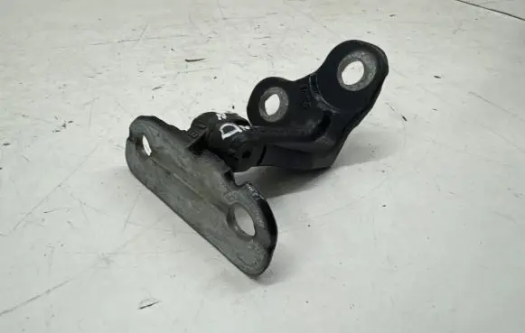 Land Rover Range Rover Sport L494 Front door lower hinge CPLA228A64AD