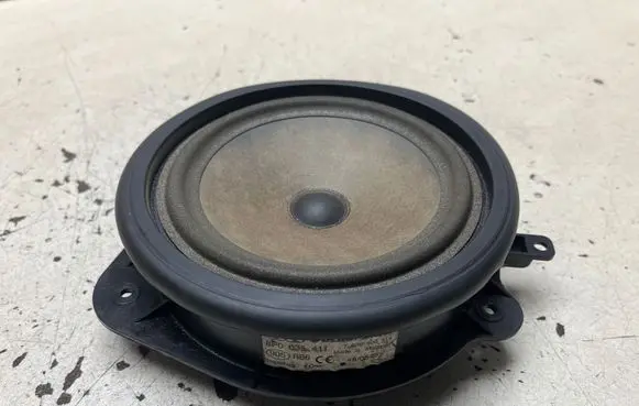Audi A3 S3 8P Front door speaker 8P0035411 7606500214