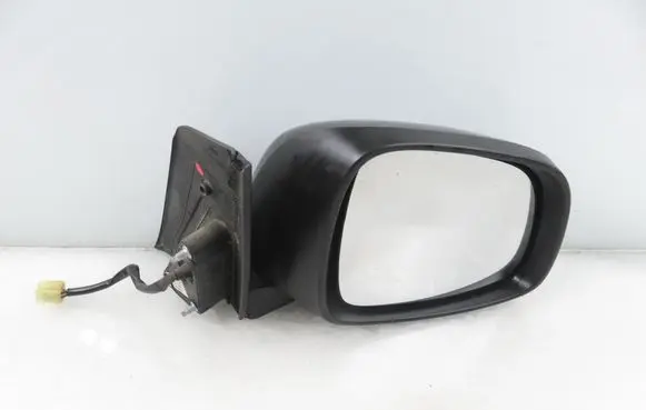 Fiat Sedici Front door electric wing mirror