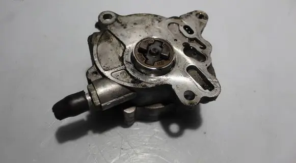 Volkswagen PASSAT B6 Vacuum pump 03G145209