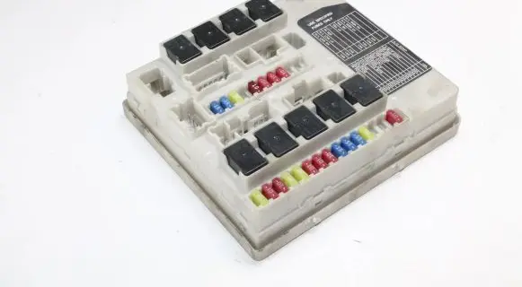 Nissan Micra Fuse module