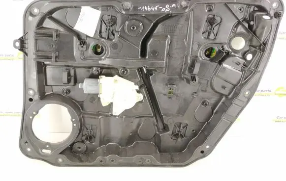 Mercedes-Benz B W246 W242 Front door electric window regulator A2467200279 2467200279