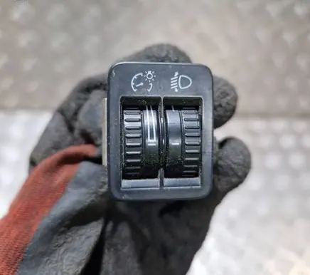 Volkswagen PASSAT B7 Headlight level height control switch 3aa941333