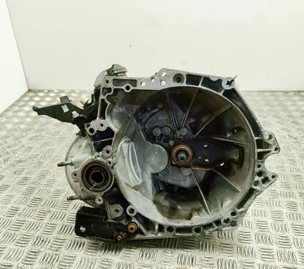 Peugeot Partner Manual 6 speed gearbox 9680886610