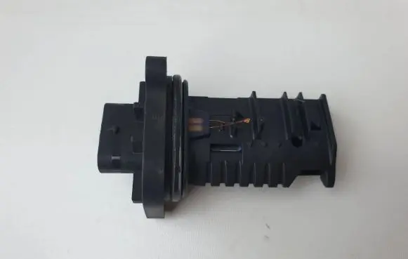 BMW 1 F20 F21 Mass air flow meter 7612746 298309309 0280218279