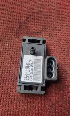 Renault Scenic I Air pressure sensor 12213971