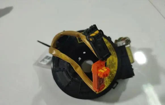 Toyota Avensis T250 Airbag slip ring squib (SRS ring) 