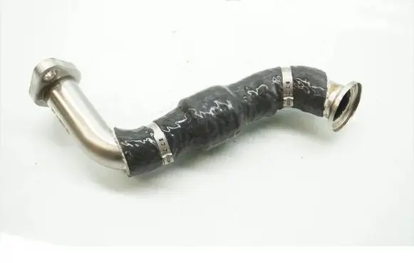 Volkswagen Polo V 6R EGR valve line/pipe/hose 04B131521G