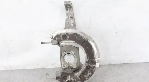 BMW 6 F12 F13 Front wheel hub 2284054 31212284054