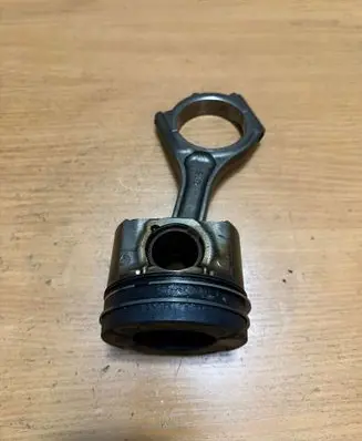 Subaru Outback Piston with connecting rod 12013AB900 12100AA440