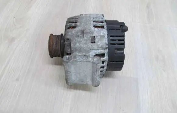 Audi A4 S4 B7 8E 8H Generator/alternator 06B903016AF 40199
