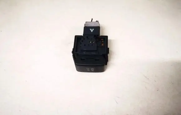 Nissan Qashqai ESP (stability program) switch 