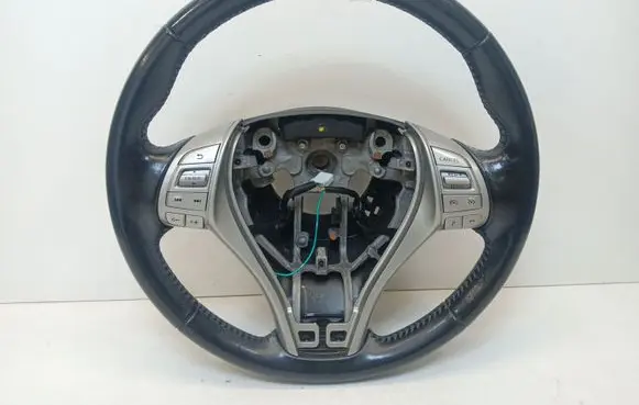 Nissan Qashqai Steering wheel 34216879A 484304EL1A