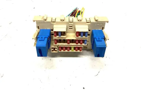 Nissan Qashqai+2 Fuse module