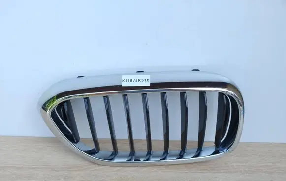 BMW 5 G30 G31 Front bumper upper radiator grill 51138070470