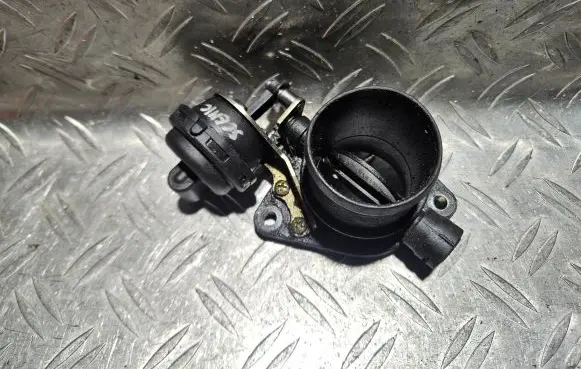Nissan Primera Engine shut-off valve 11230453