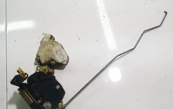 Nissan Almera Tino Front door lock 8055361U66