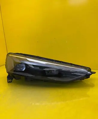 Audi E-tron GT Headlight/headlamp 4J3941036