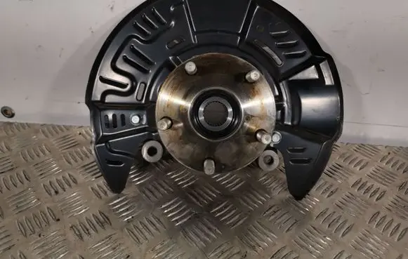 Subaru Forester SK Front wheel hub SDK15191N