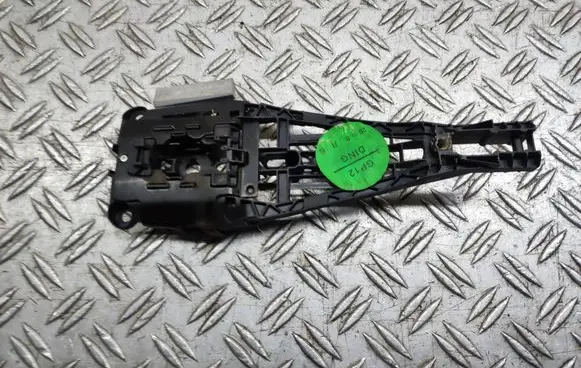 Chevrolet Cruze Rear door exterior handle/bracket 