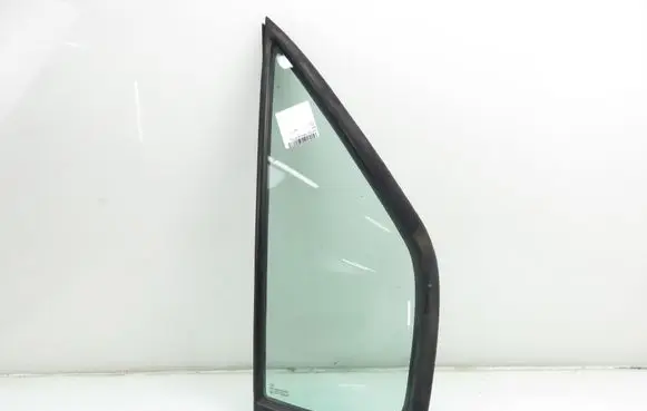 Renault Master II Front triangle window/glass