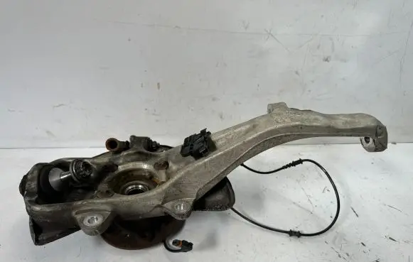 Mercedes-Benz GLS X166 Front wheel hub A16610