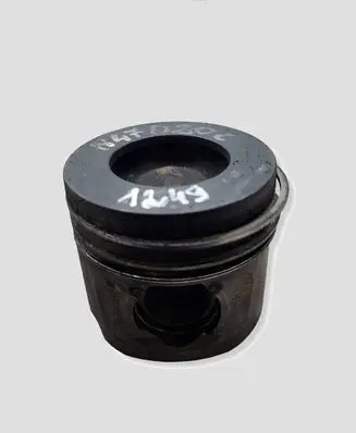 BMW 5 E60 E61 Piston N47