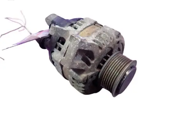 Honda CR-V Generator/alternator 1042104860