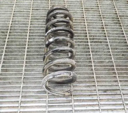 Mercedes-Benz C W205 Rear coil spring