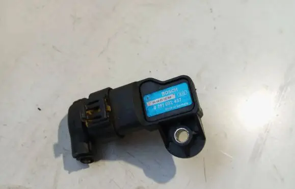 Opel Zafira B Air pressure sensor 0281002437