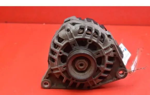 Volkswagen PASSAT B5 Generator/alternator 06B903016D