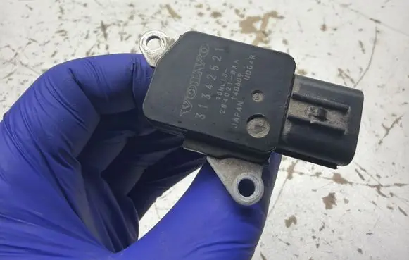 Volvo V60 Mass air flow meter 31342521