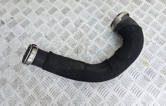 Intercooler hose/pipe