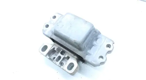 Volkswagen Scirocco Engine mount bracket 1115102836