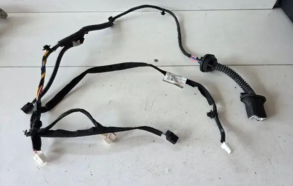 Nissan Juke II F16 Rear door wiring loom 241266PA3C