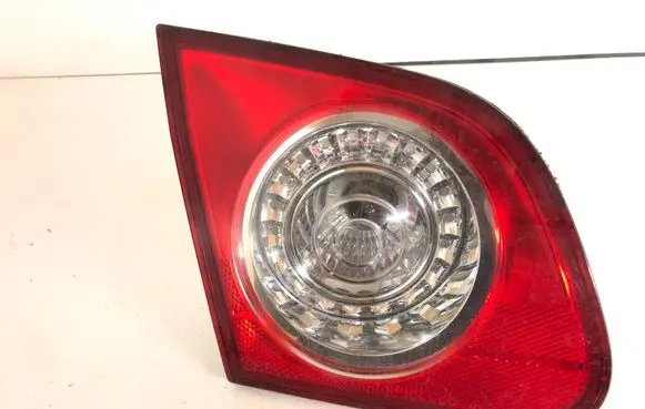 Volkswagen PASSAT B6 Tailgate rear/tail lights