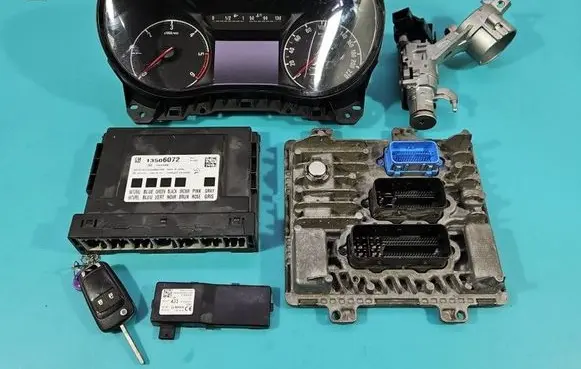 Opel Corsa E Engine control unit/module ECU 55496160 IMPRK1556222