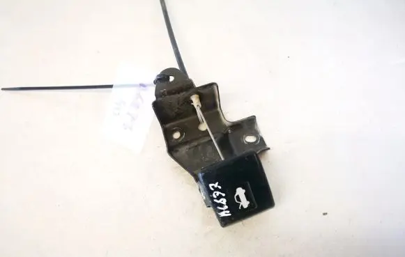 Nissan X-Trail T30 Engine bonnet (hood) release handle