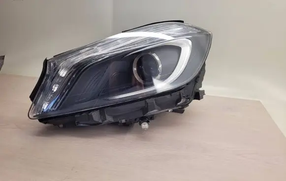 Mercedes-Benz A W176 Headlight/headlamp A1768202761KZ 1EX01081831