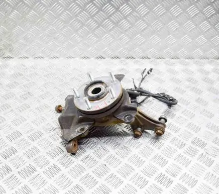 KIA Carens III Front wheel hub