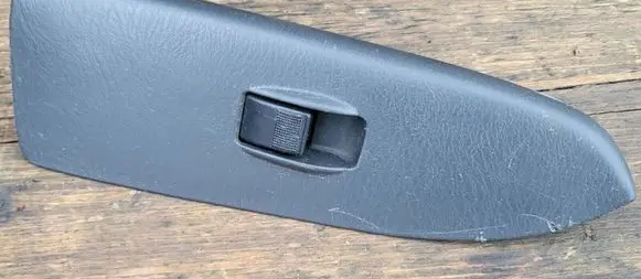 Mazda 626 Electric window control switch