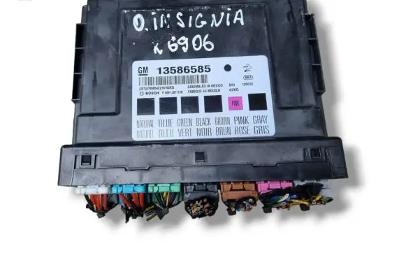 Opel Insignia A Comfort/convenience module F00HJ01010 13586585