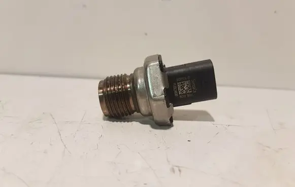 Fuel pressure sensor