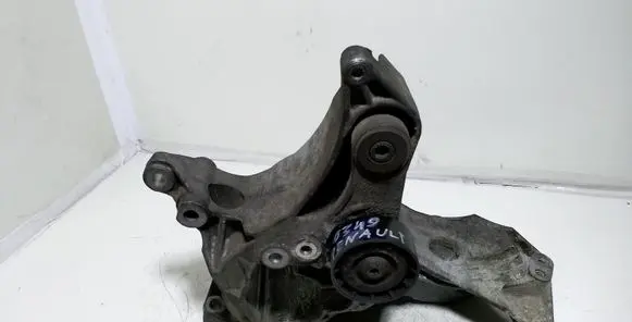 Generator/alternator bracket