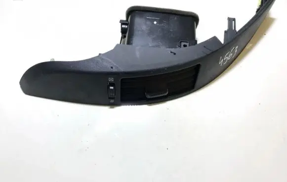 Toyota Corolla Verso AR10 Dash center air vent grill 5568064020 55680-64020