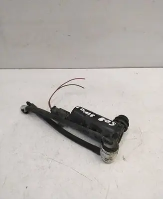 Peugeot 508 Windscreen/windshield washer pump 9672630780 20171012